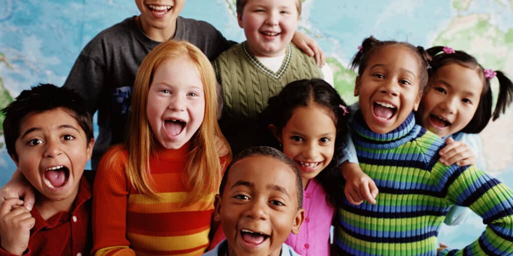 Experta/o en Educación Intercultural, Diversidad y Convivencia